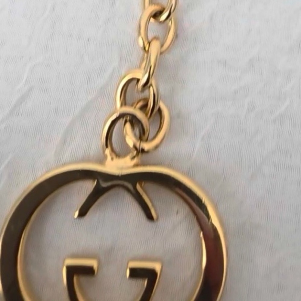 Gucci Gold and Silver Interlocking GG Chain Belt - Picture 12 of 16